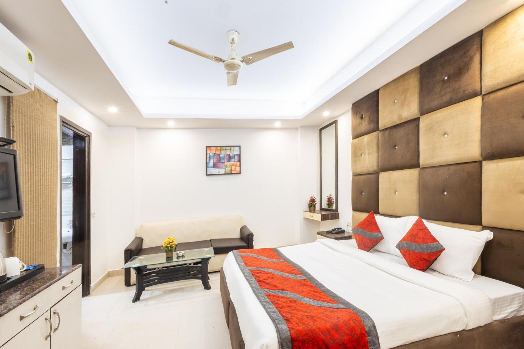 Hotel The Gold Inn - Karol Bagh Delhi Экстерьер фото