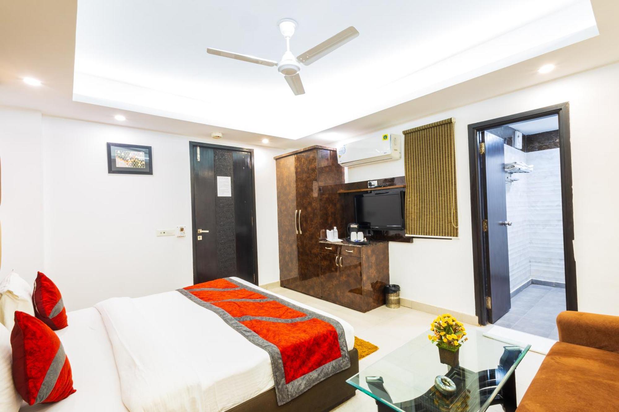 Hotel The Gold Inn - Karol Bagh Delhi Экстерьер фото