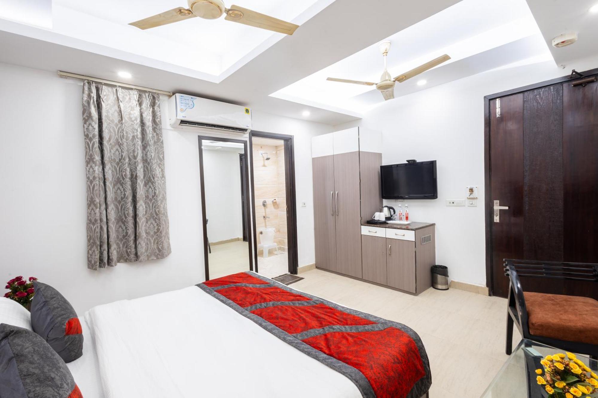 Hotel The Gold Inn - Karol Bagh Delhi Экстерьер фото