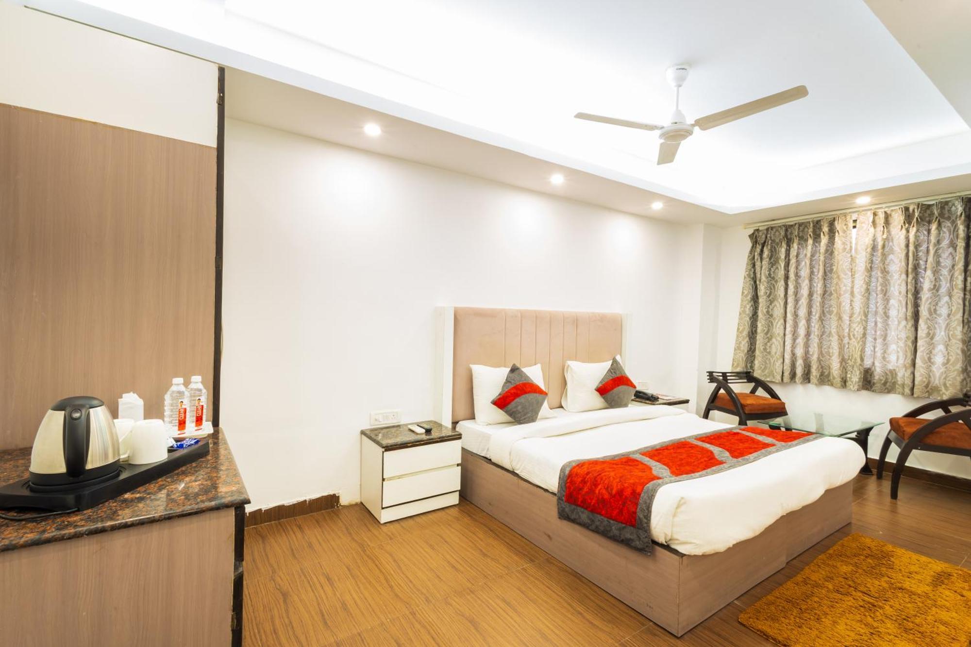 Hotel The Gold Inn - Karol Bagh Delhi Экстерьер фото