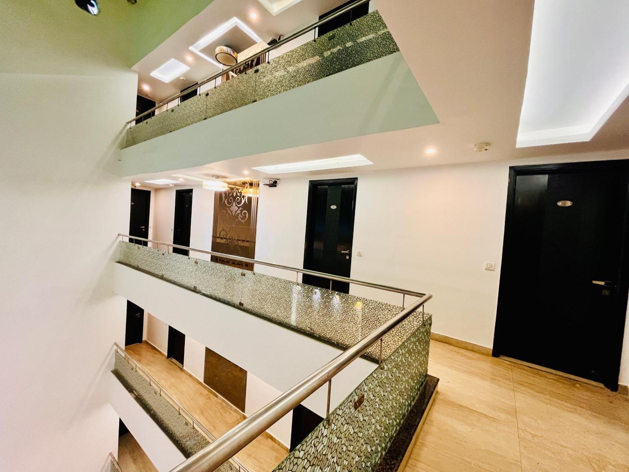 Hotel The Gold Inn - Karol Bagh Delhi Экстерьер фото