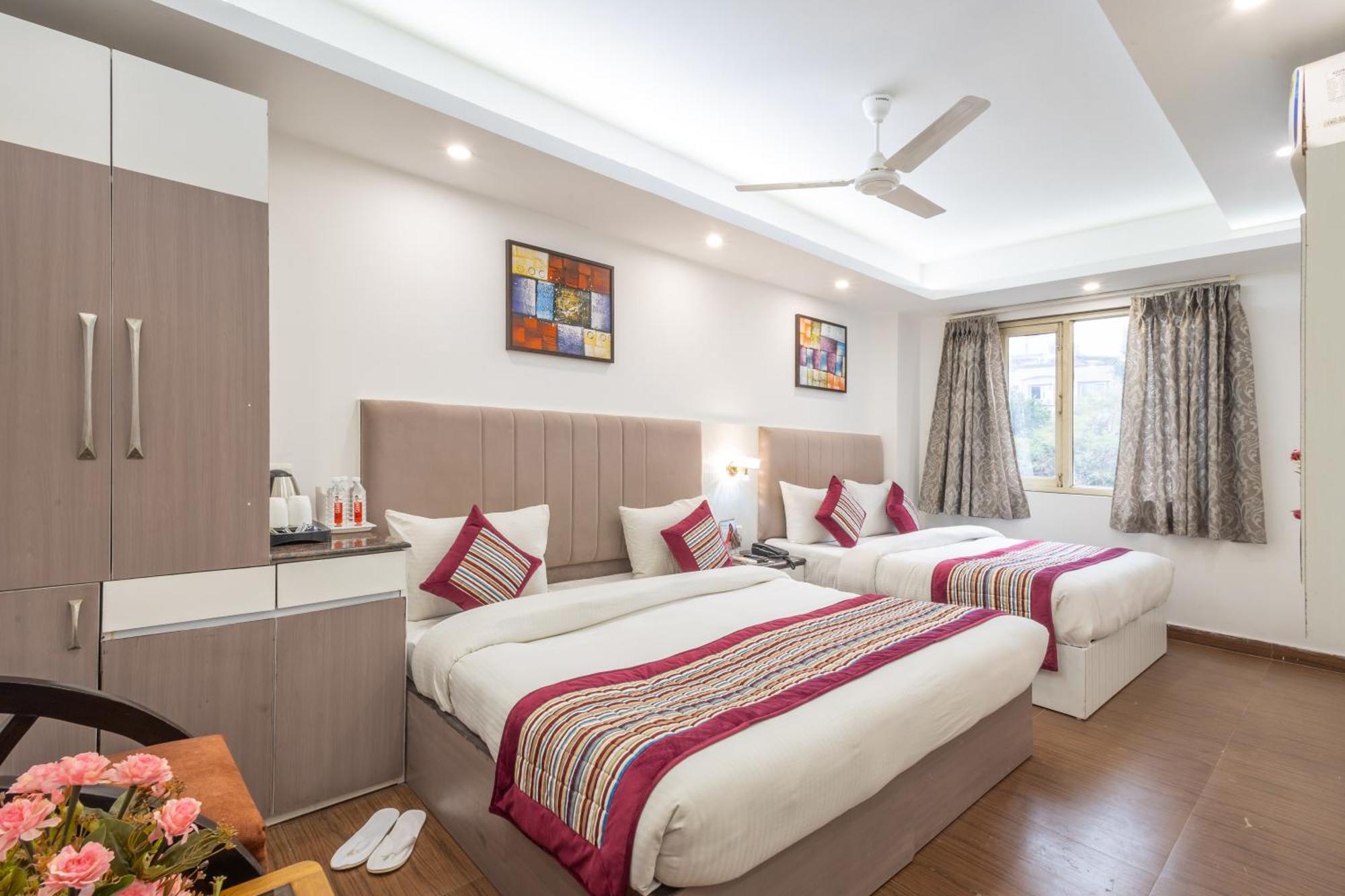 Hotel The Gold Inn - Karol Bagh Delhi Экстерьер фото